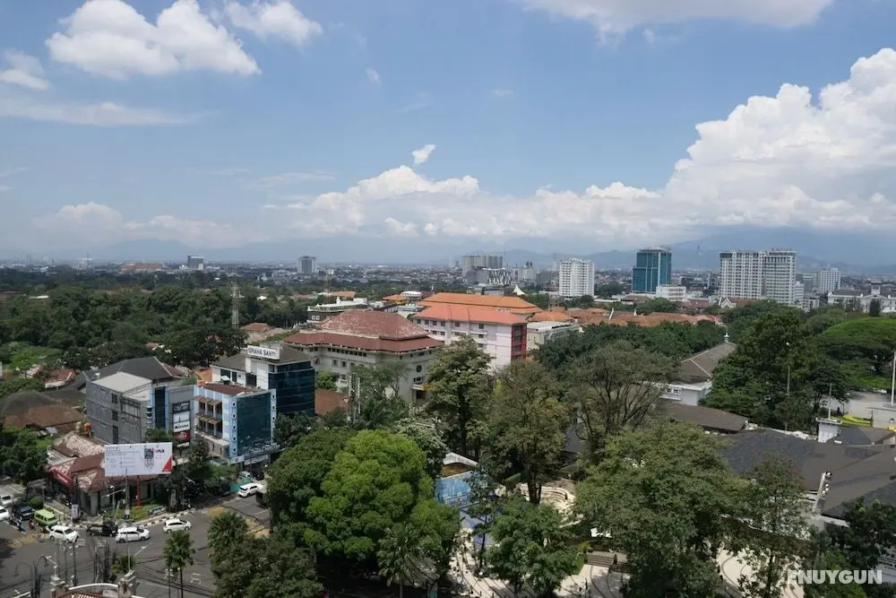 City View Studio Apartment at Tamansari La Grande - Oda Manzaraları