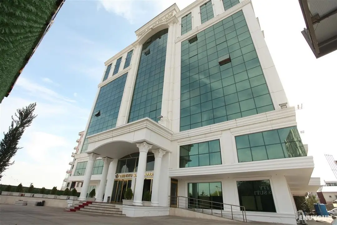 The City Walls Suit Otel - Giriş