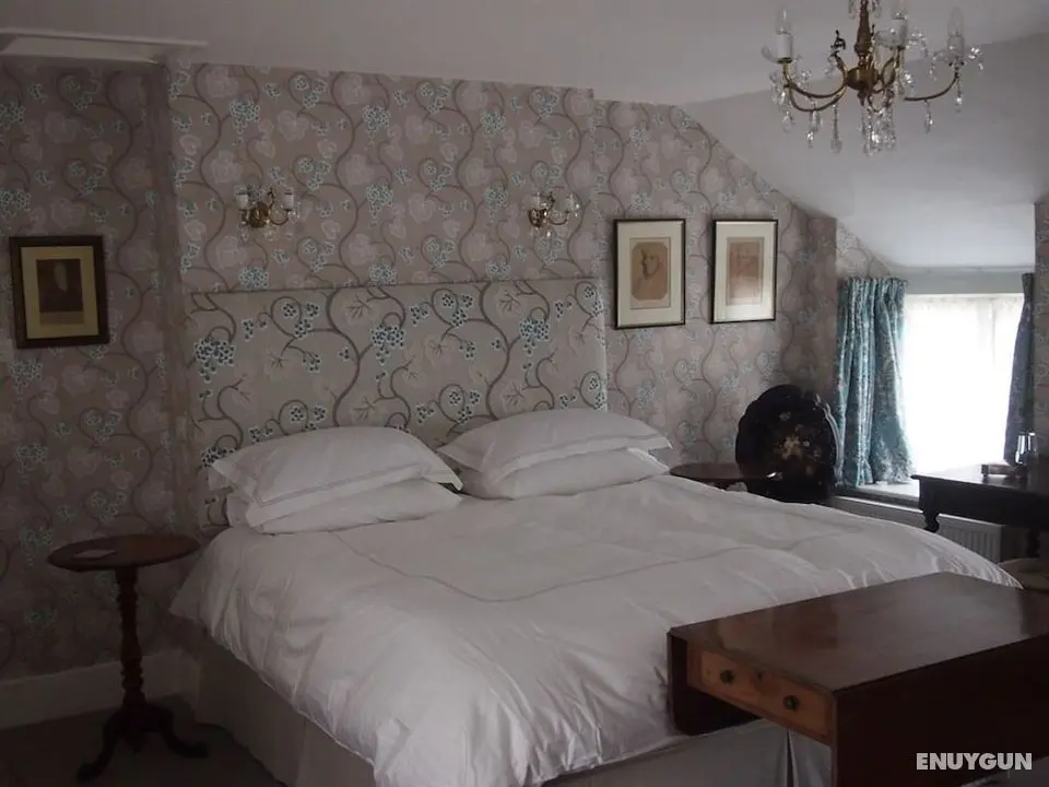 Clare Cottage - Öne Çıkan Resim