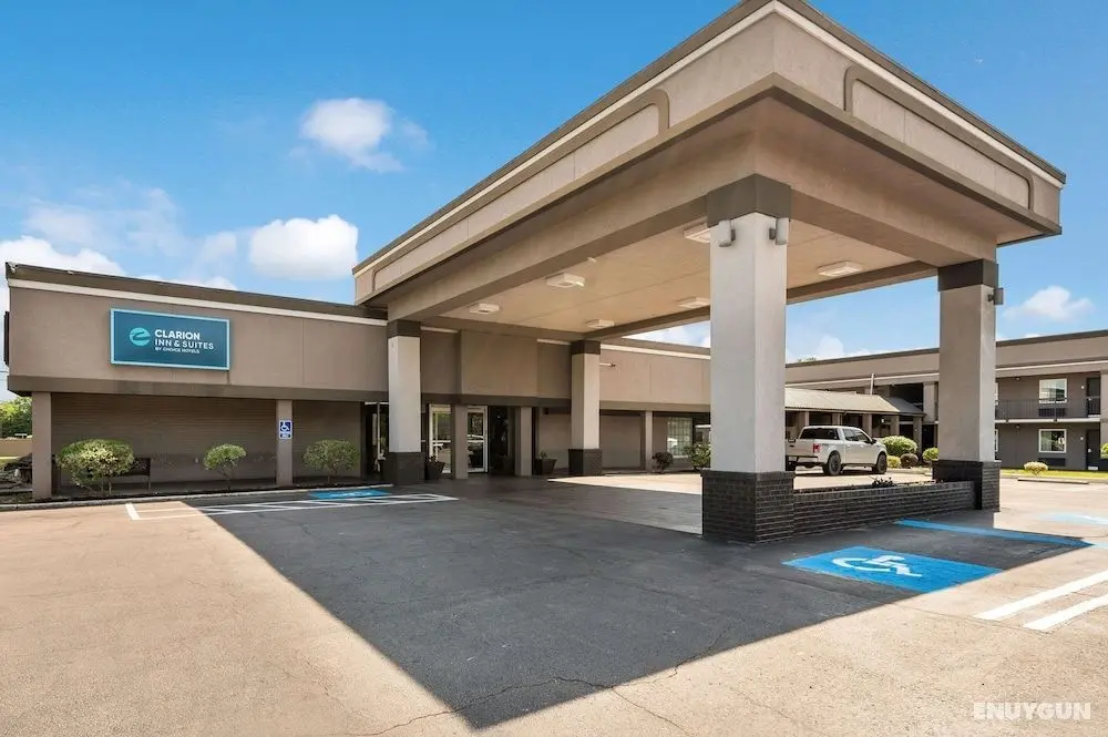 Clarion Inn & Suites Russellville I-40 - Öne Çıkan Resim