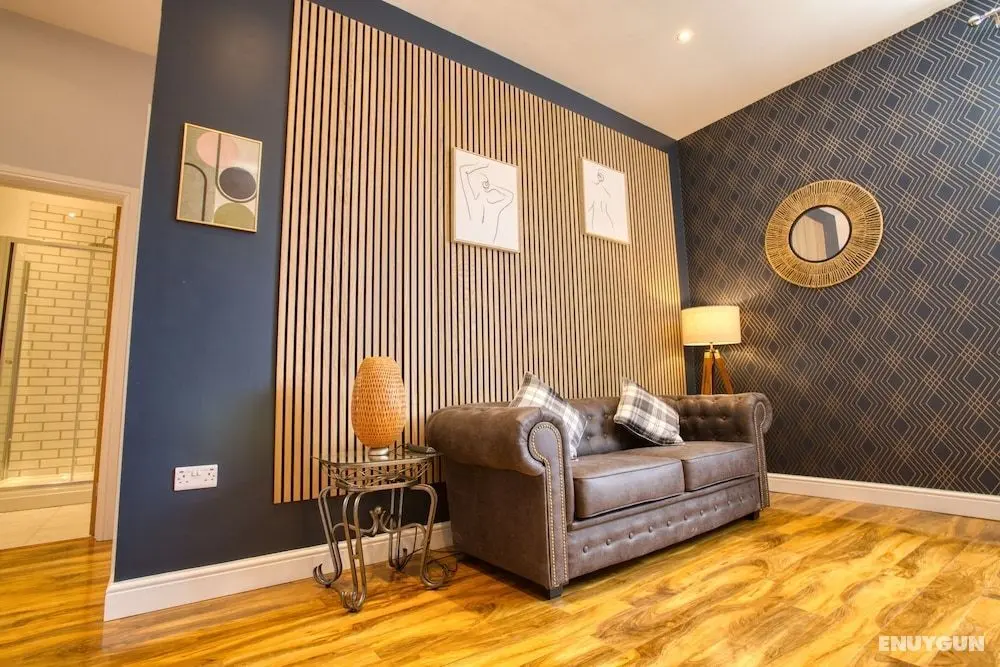 Classic 1 Bedroom King Size bed en Suite Shower Free Toiletries and Wifi in Central Lincoln - Öne Çıkan Resim