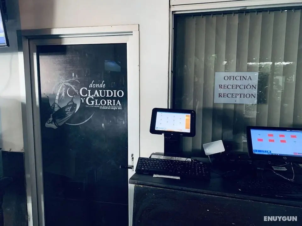 Hotel Claudio & Gloria Beach Front - Lobi