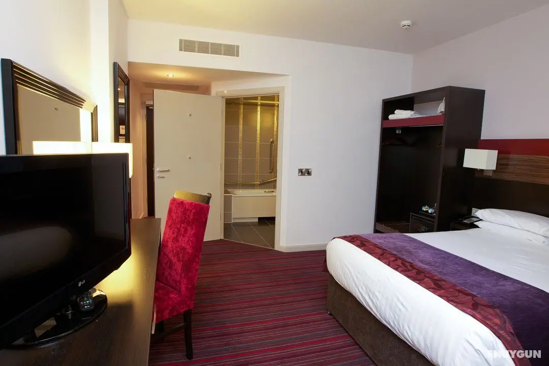 Clayton Hotel Cardiff - Oda
