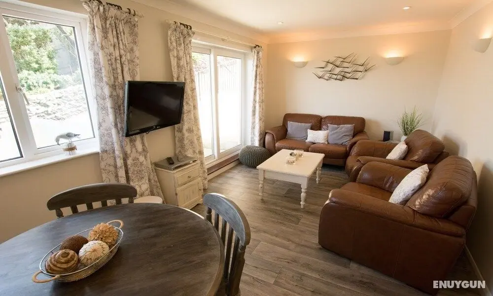 Clifton Court Apt 19 With Heated Pool - Öne Çıkan Resim