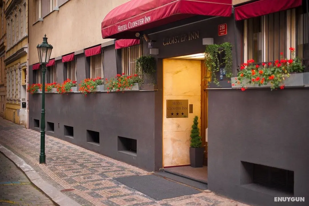 Cloister Inn - Genel