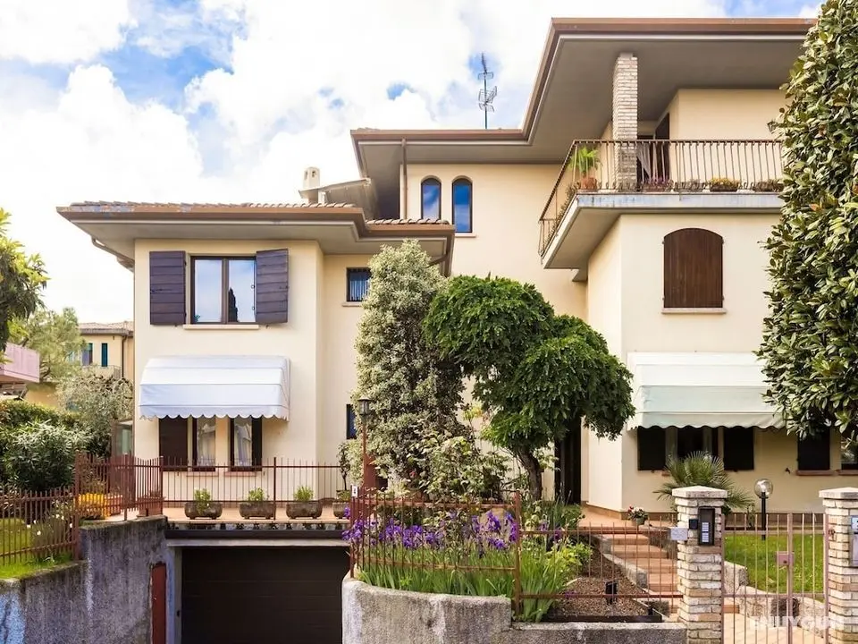 Cloistered Apartment in Sirmione near Lake - Öne Çıkan Resim