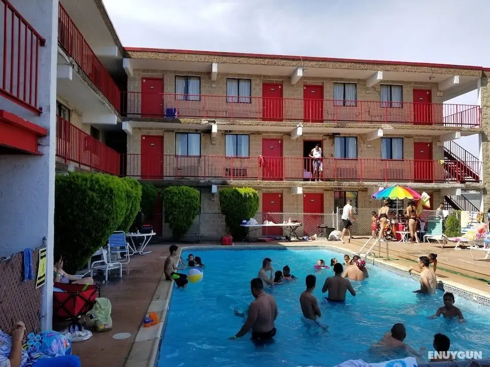 Cloud 9 Inn - Öne Çıkan Resim