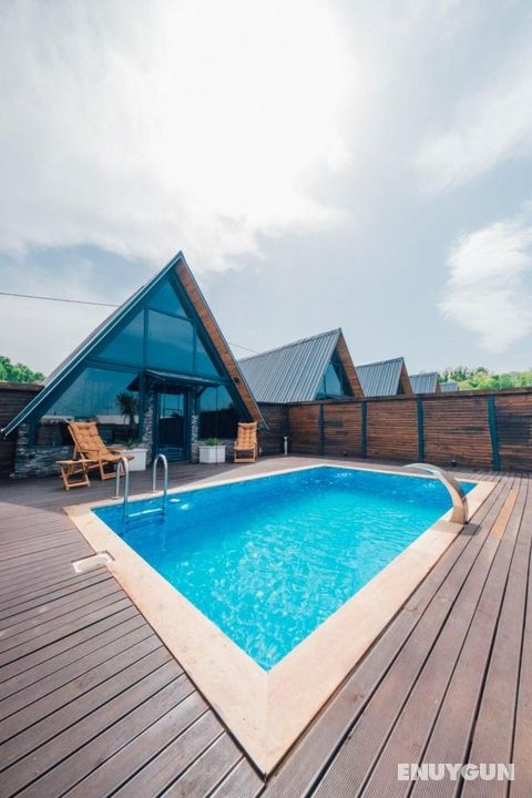 Club Armada Bungalov