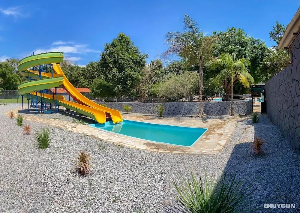 Clube Pousada Chácara da Isabel - Havuz