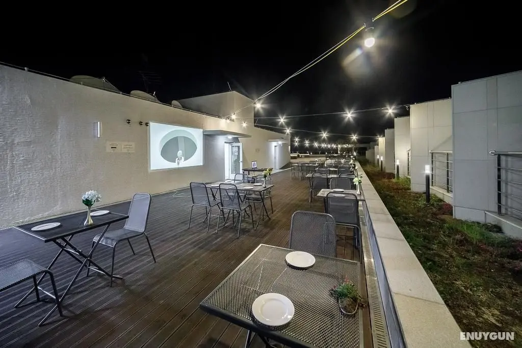 Co-Op City Hotel Seongsan - Yeme / İçme