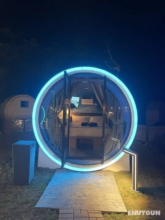 Cocoons Casobe - Öne Çıkan Resim