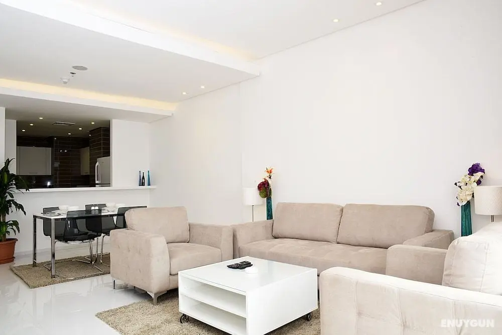 Code Housing Al-Bidaa-1-2BHK-Family Only - Öne Çıkan Resim