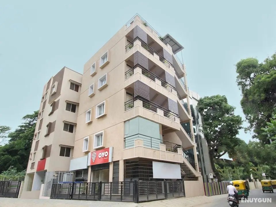 Collection O 2235 Oh My Rooms Indranagar - Öne Çıkan Resim