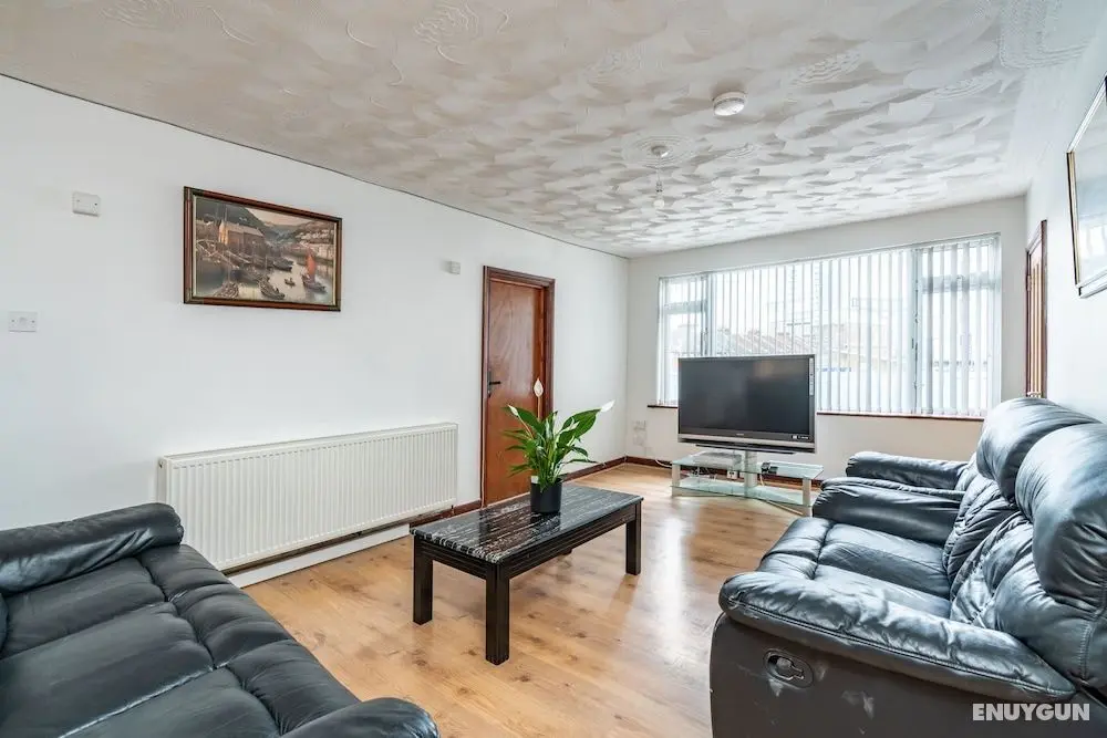 College Street Abode - Öne Çıkan Resim