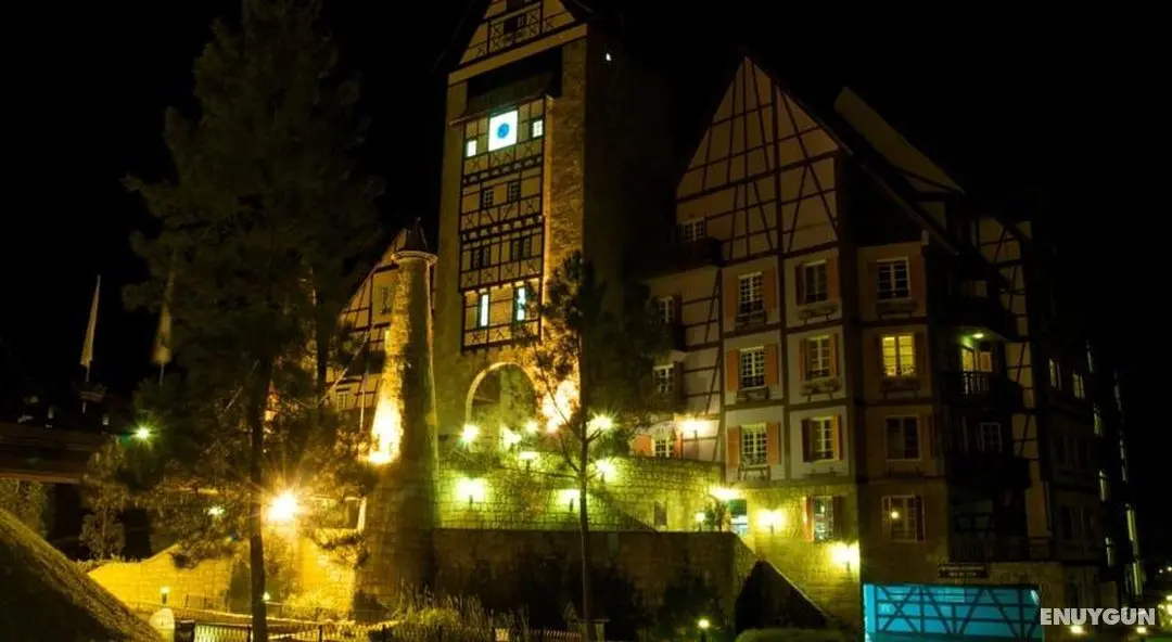 Colmar Tropicale French Theme Resort - Genel