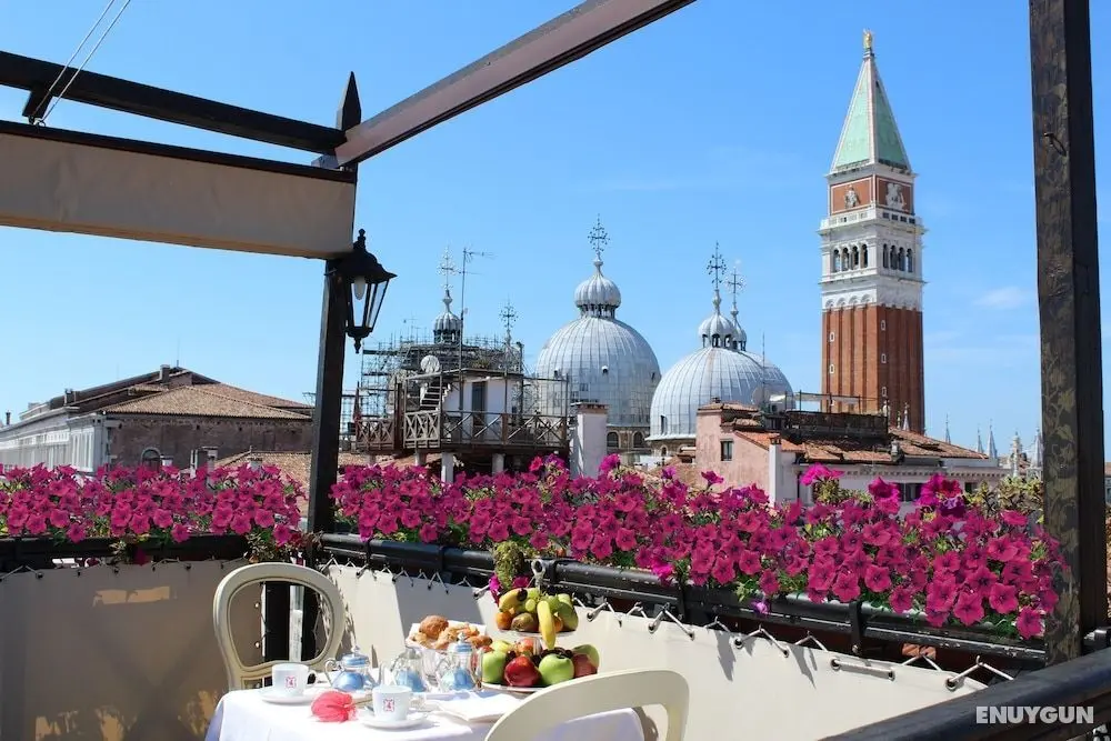 Colombina Hotel - Oda Manzaraları