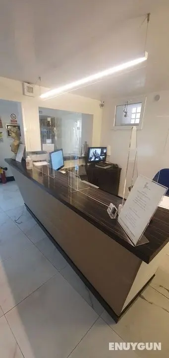 Colonna Suite del Corso - Lobi