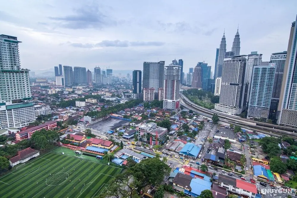 Colony at Kampung Baru by Plush - Oda Manzaraları
