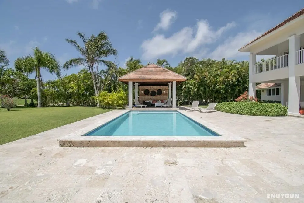 Colorful Golf-front Villa With Private Pool in Exclusive Beach Resort - Oda