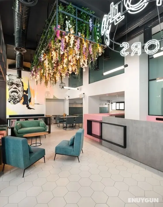Colors Hotel Athens - Öne Çıkan Resim