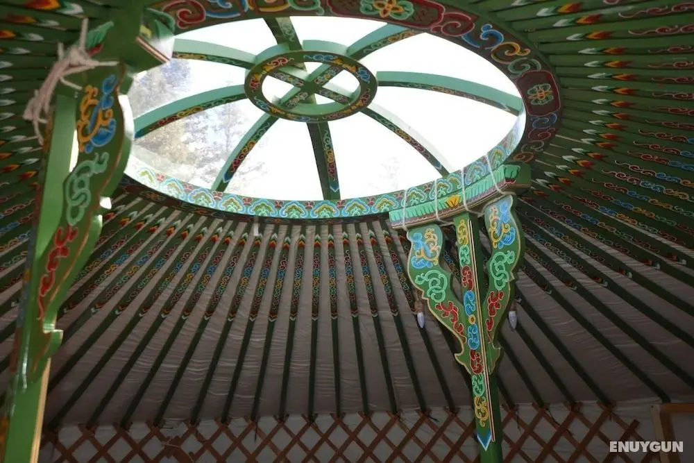 Colourful Mongolian Yurt Enjoy a new Experience, - Öne Çıkan Resim