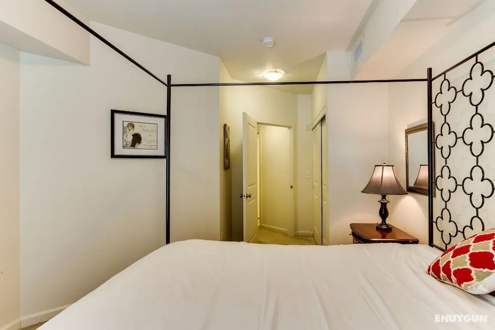 On the Columbia Vacation Apartments - Oda