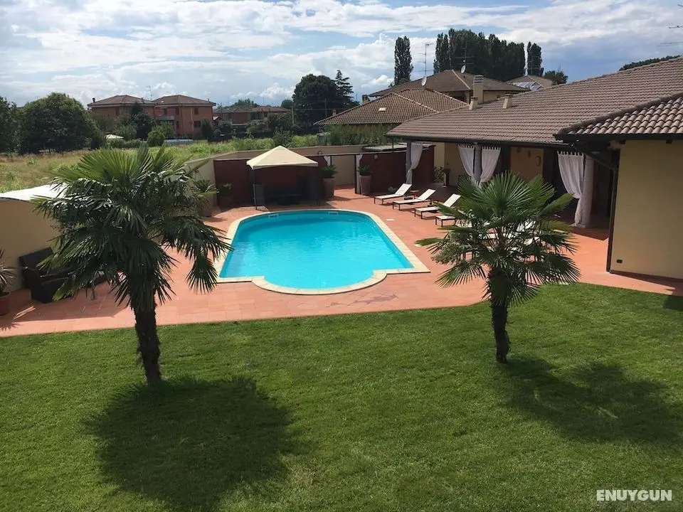Villa Cometa - Living Fashion - Öne Çıkan Resim