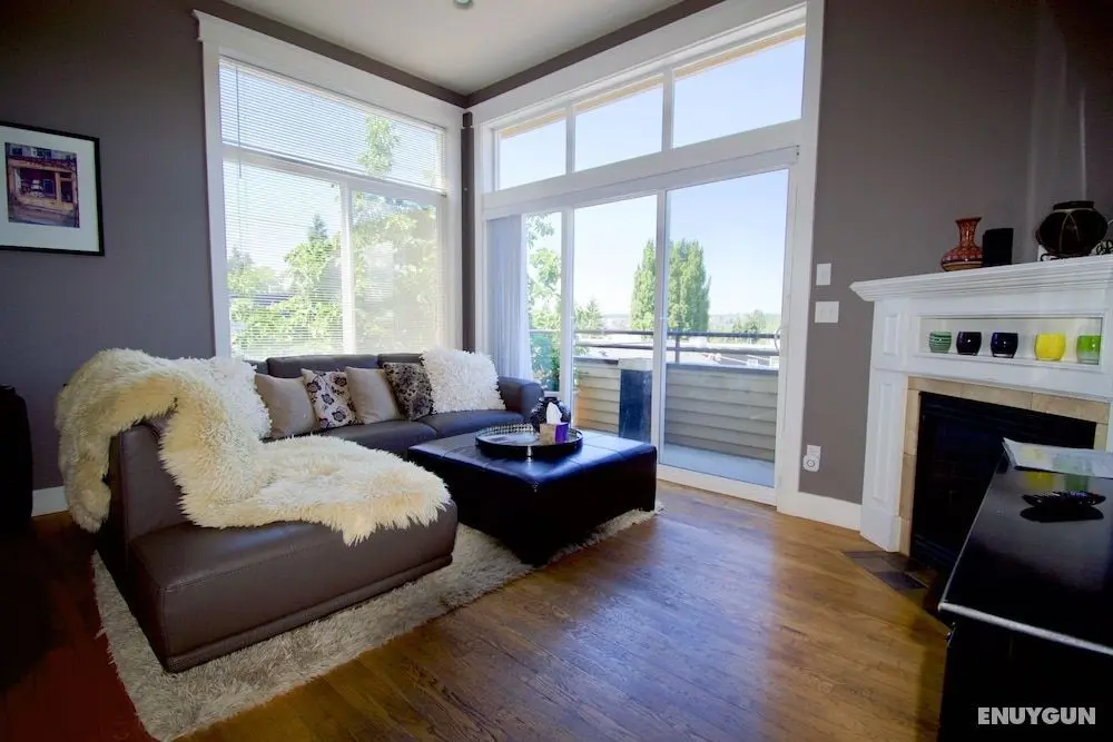 Comfort and Grace on Queen Anne Hill - Öne Çıkan Resim