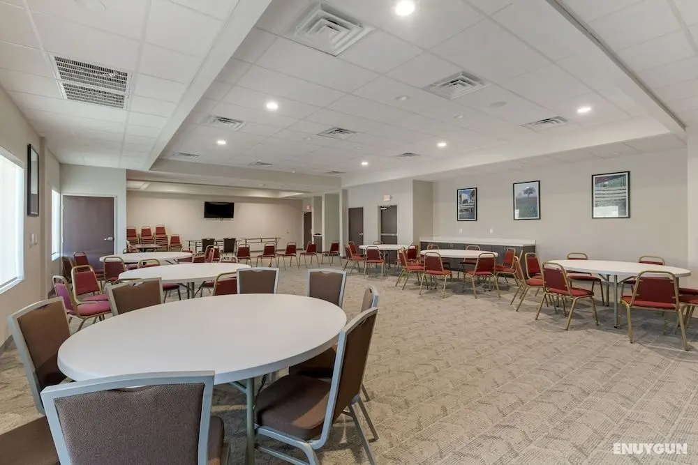 Comfort Inn & Suites Balch Springs - SE Dallas - Öne Çıkan Resim