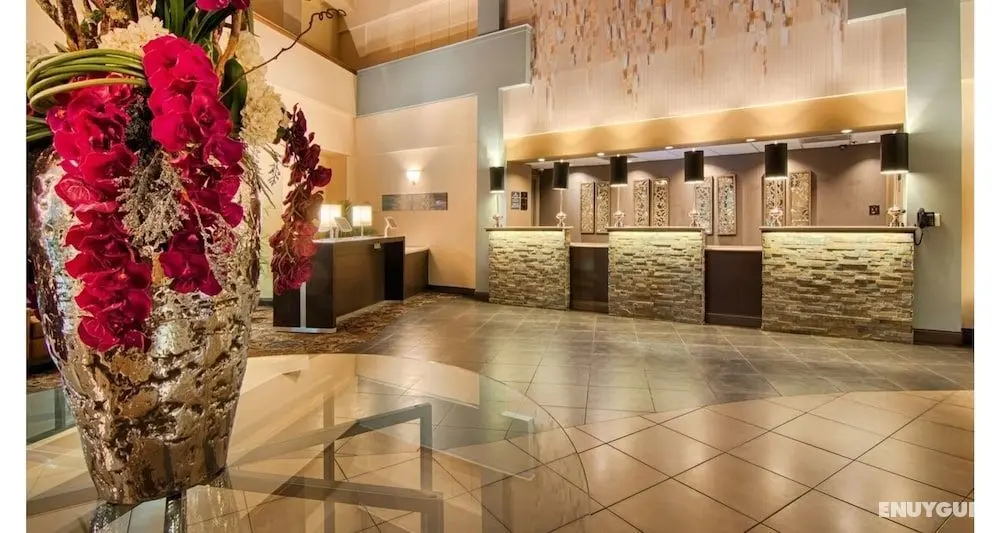 Comfort Inn & Suites At Copeland Tower - Lobi