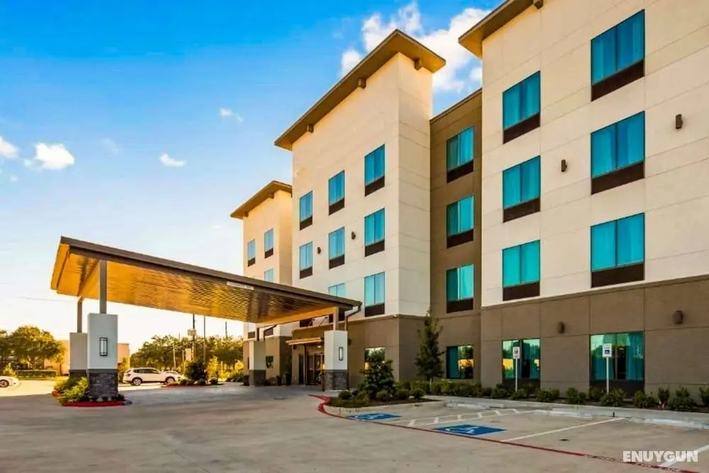 Comfort Inn & Suites Houston I-45 North - IAH - Öne Çıkan Resim