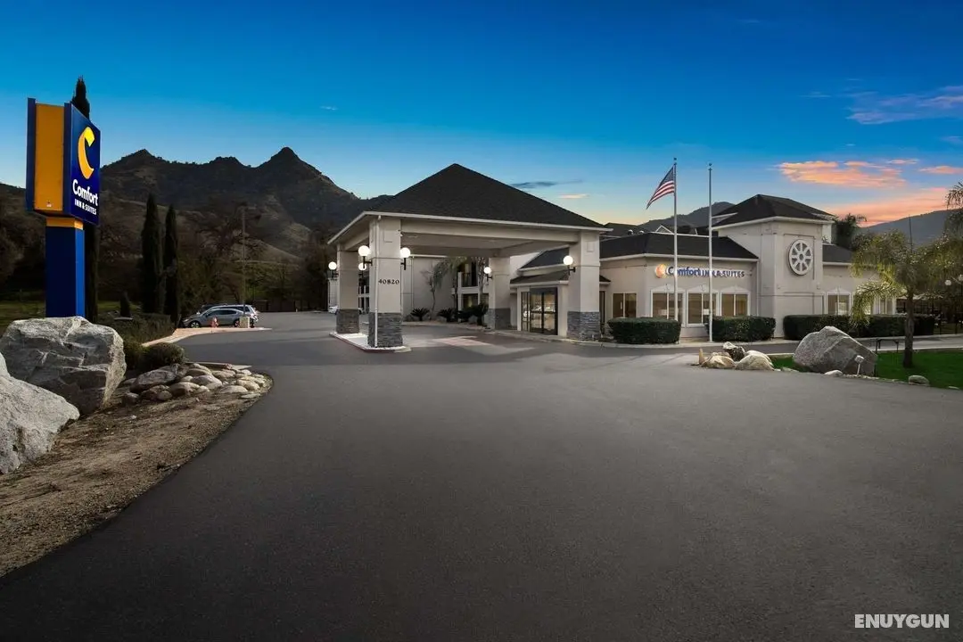 Comfort Inn & Suites Sequoia Kings Canyon - Dış Mekan