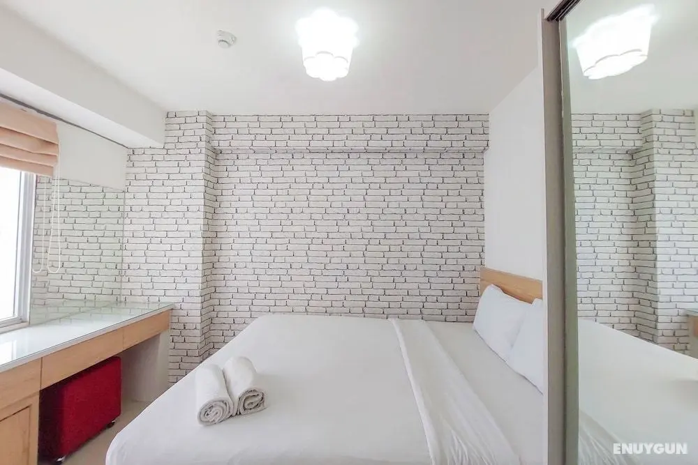 Comfort And Nice 2Br At Bassura City Apartment - Oda