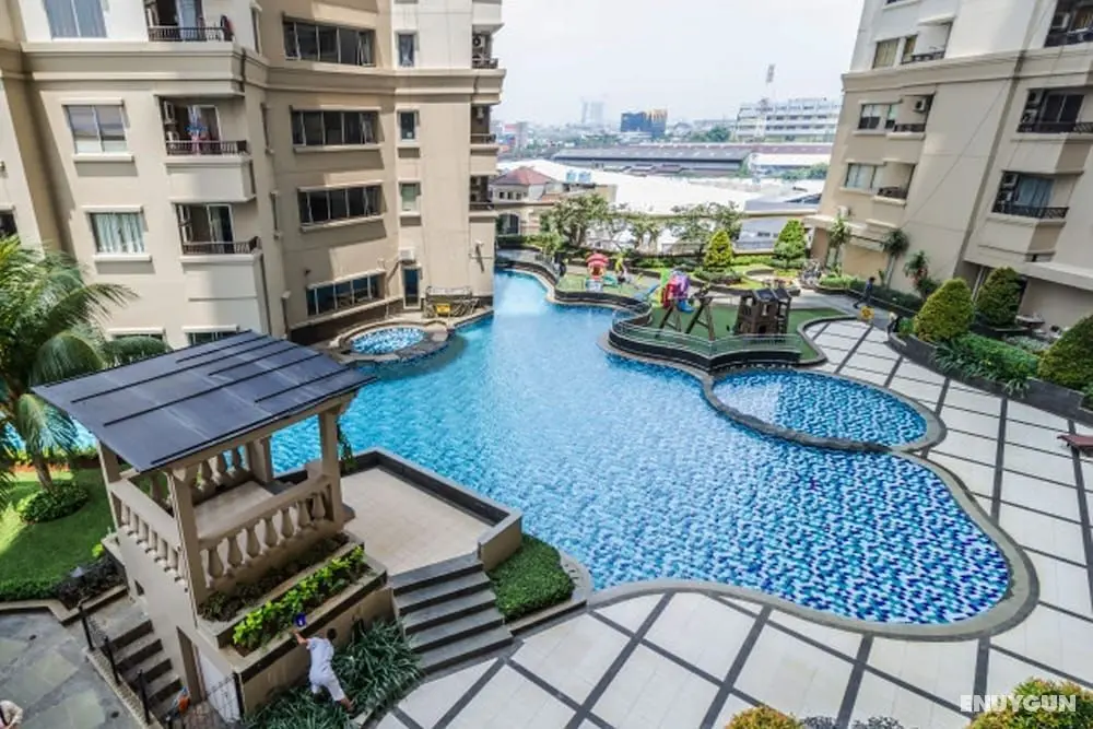 Comfortable 2BR Sky Terrace Apartment - Havuz
