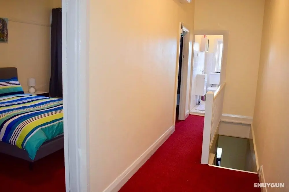 Comfortable 3 Bedroom Apartment In Trendy Haberfield - Oda