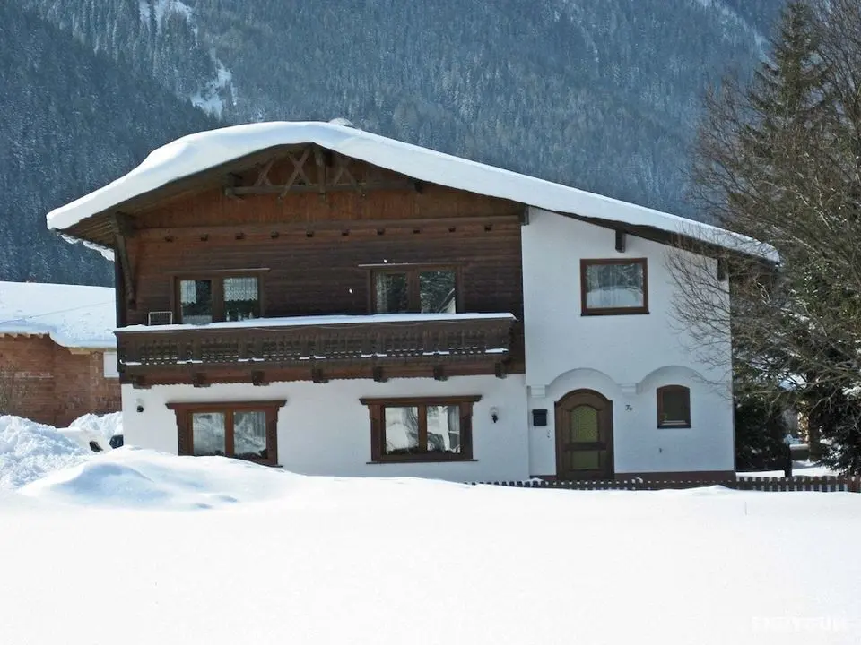 Comfortable Apartment Near Arlberg Ski Area in Tyrol - Öne Çıkan Resim