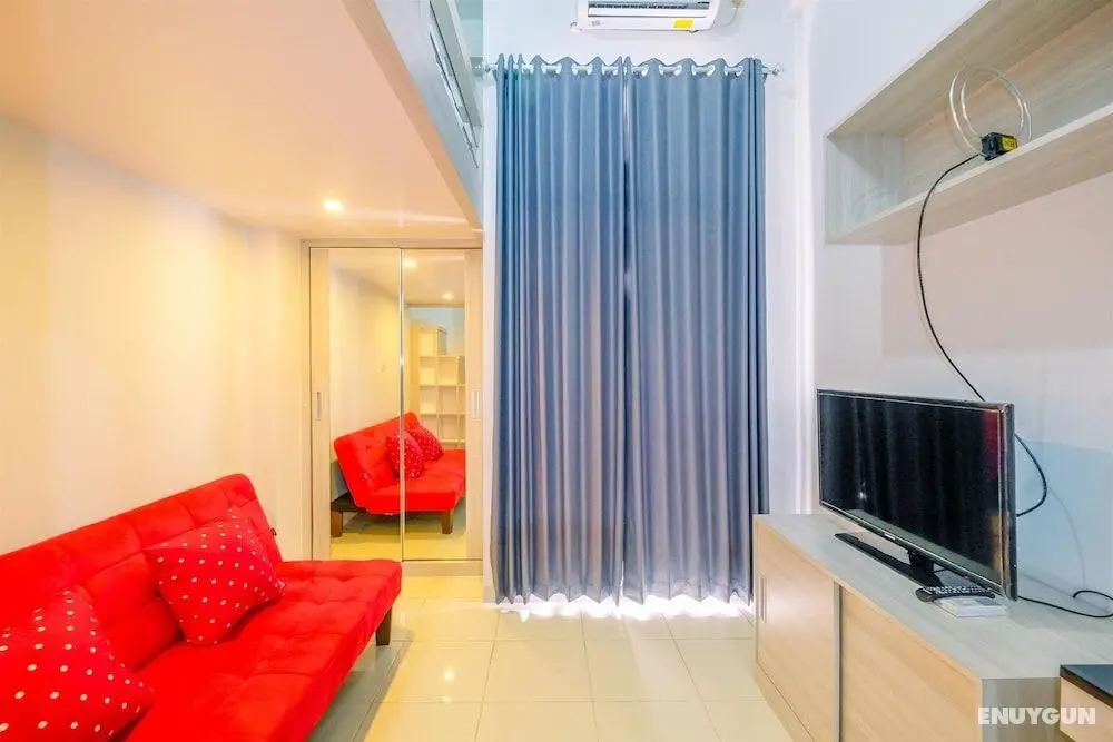 Comfortable and Cozy Living Studio Room at Dave Apartment - Öne Çıkan Resim