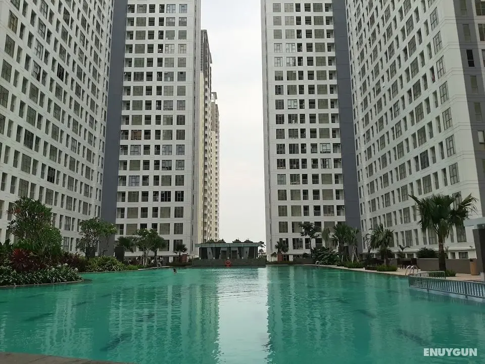 Comfortable And Nice 2Br Apartment At M-Town Residence - Havuz