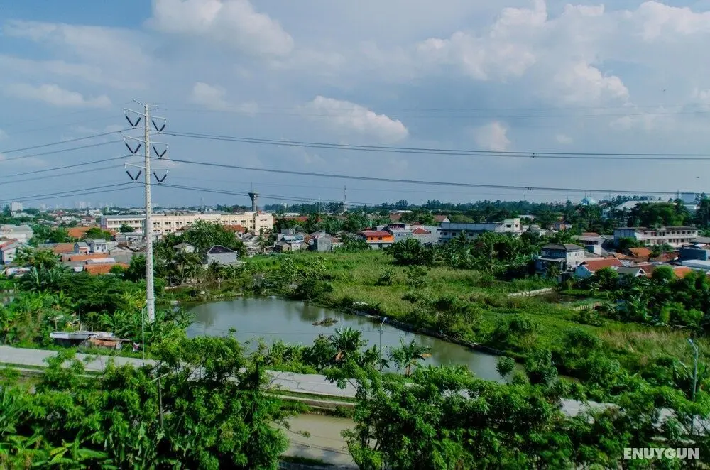 Comfortable and Simply Studio Apartment at Tamansari Skylounge - Dış Mekan