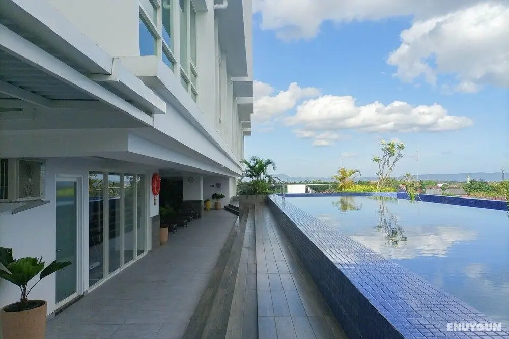 Comfy And Easy Access 2Br Apartment At Tanglin Supermall Mansion - Dış Mekan
