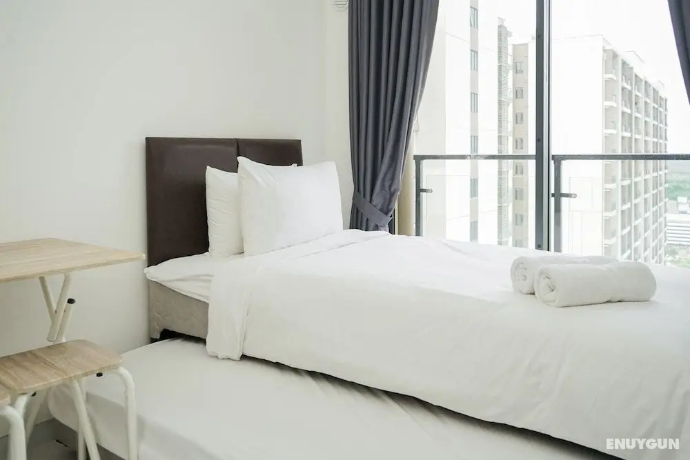Comfy and High Floor Studio at Sky House BSD Apartment - Oda