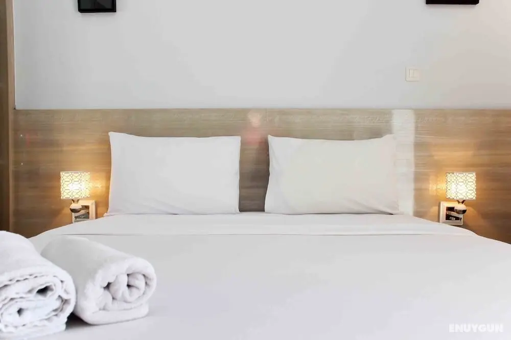 Comfy And Minimalist Studio At Mustika Golf Residence Apartment - Oda
