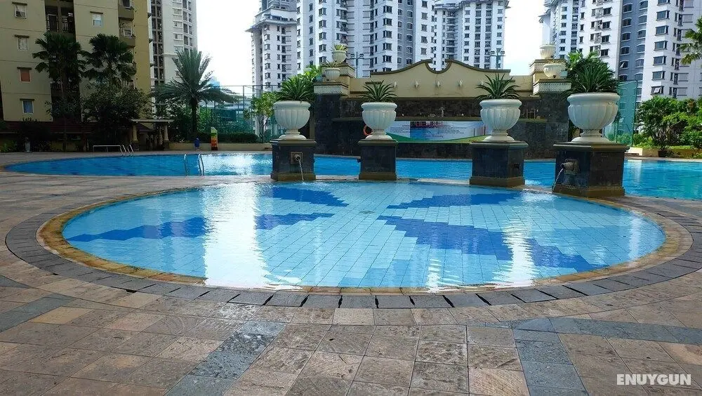 Comfy And Simply 2Br Apartment At Mediterania Palace Residence - Havuz