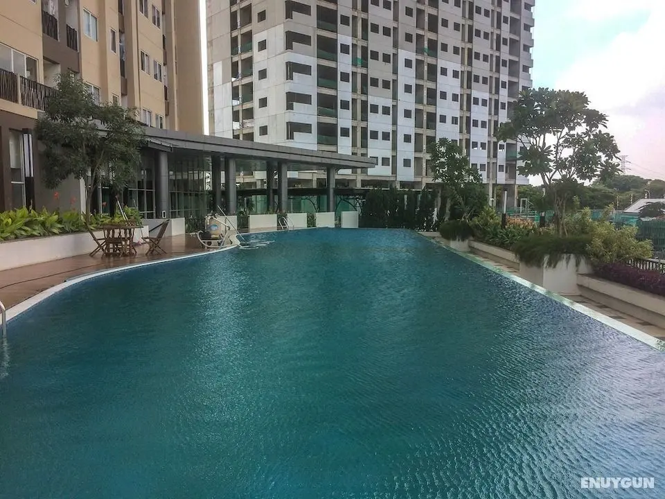 Comfy Studio Room @ Oasis Apartment - Havuz