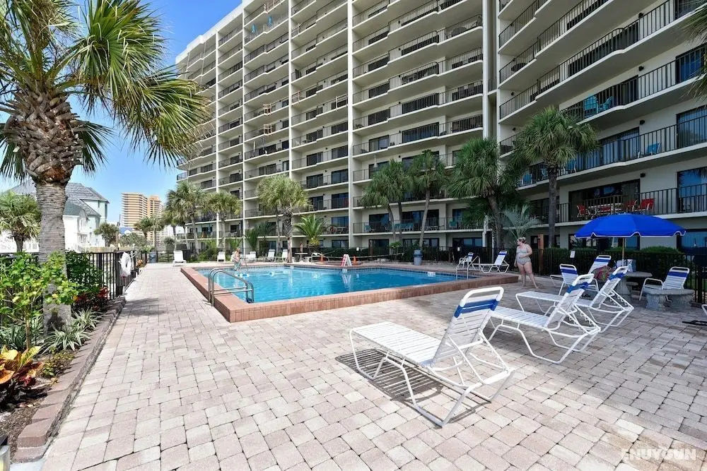 Commodore Resort by Book That Condo - Öne Çıkan Resim