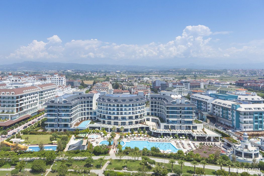 Commodore Elite Suites Spa