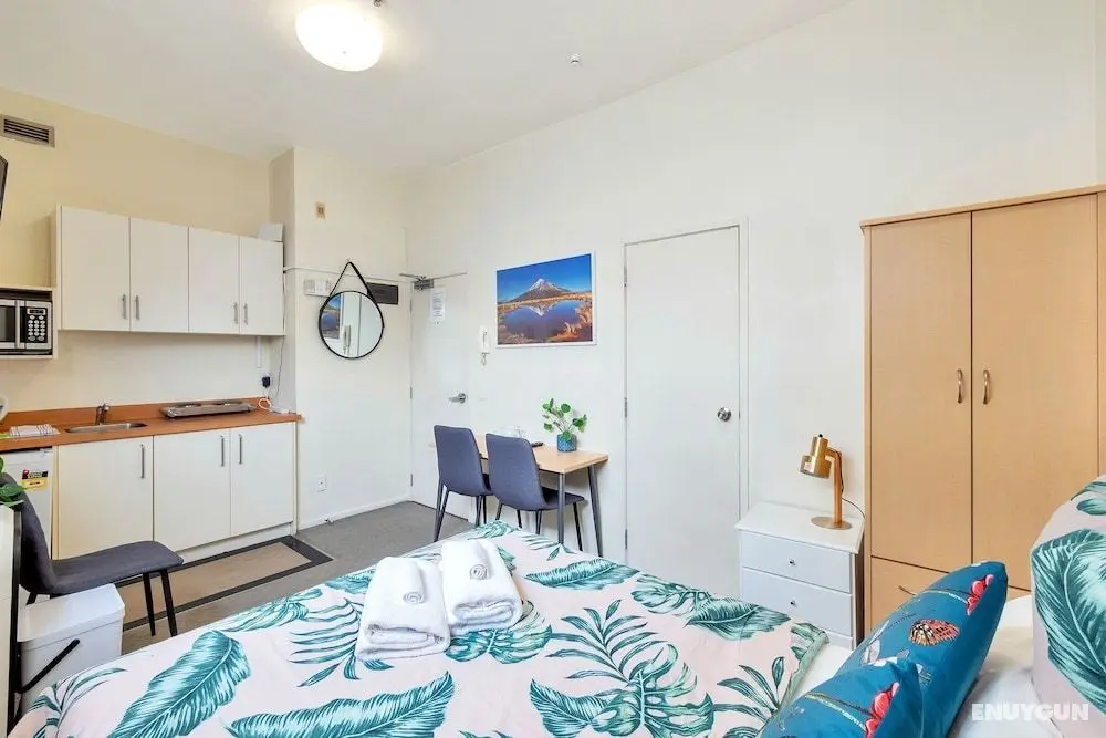 Compact & Budget City Apartment with Air-con - Öne Çıkan Resim