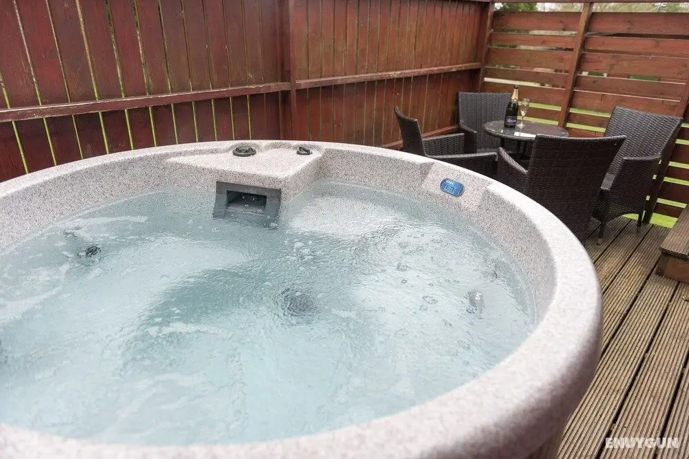 Conifer Lodge 25 With Hot Tub, Newton Stewart - Dış Mekan