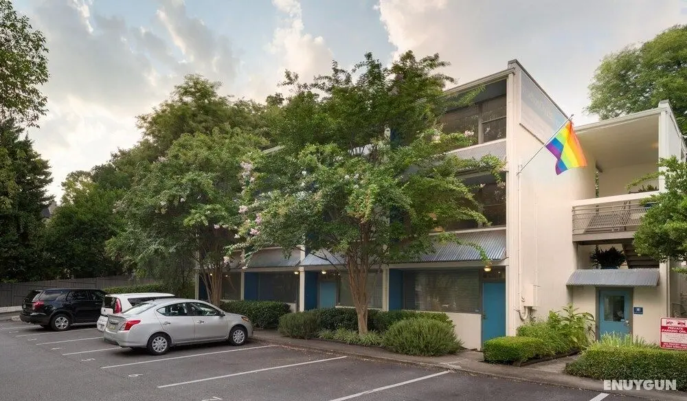 Cool Classic Studio Apartment K - Includes Weekly Cleanings w Linen Change - Oda