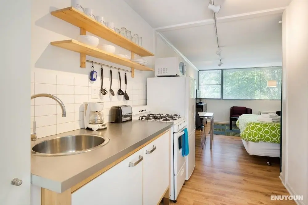 Cool Classic Studio G Easy Access to Buckhead Midtown Incl Weekly Cleans - Öne Çıkan Resim